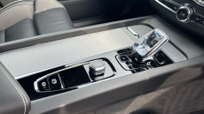 Volvo XC60 2.0 B5P Plus Black Edition 5dr AWD Geartronic Petrol Estate